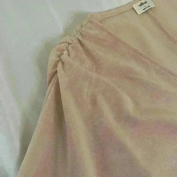 Aritzia Wilfred Reign Rose Quartz Smocked Long Sleeve Cottagecore Flowy Blouse L - Picture 5 of 9